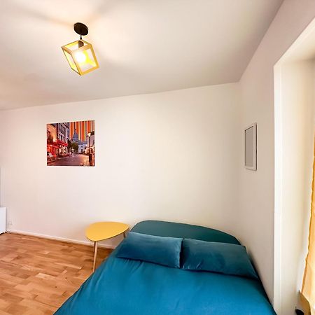 Апартаменты Heart Of Montmartre Cute & Cozy Париж Экстерьер фото